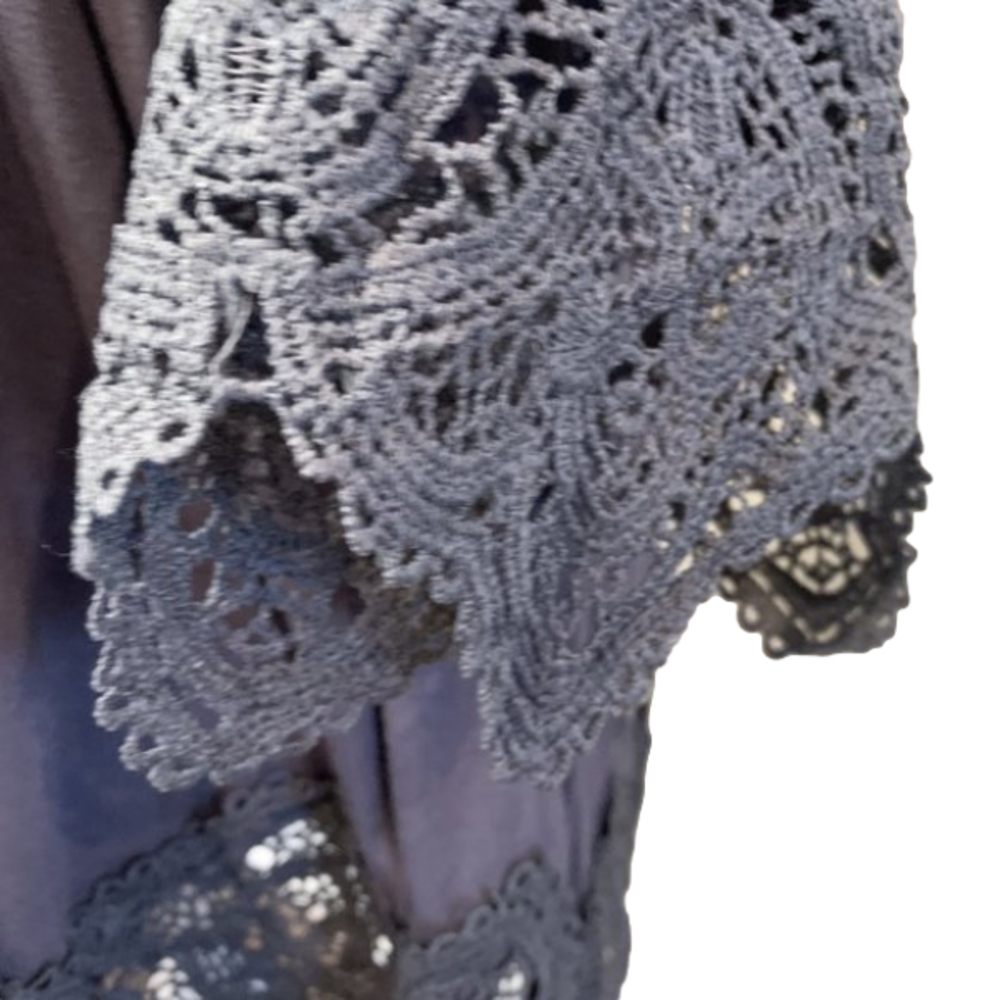 Bohemian meets Grunge Long sleeve Cotton top w Lace V- neck w/tie up Grey/purple - Picture 3 of 8